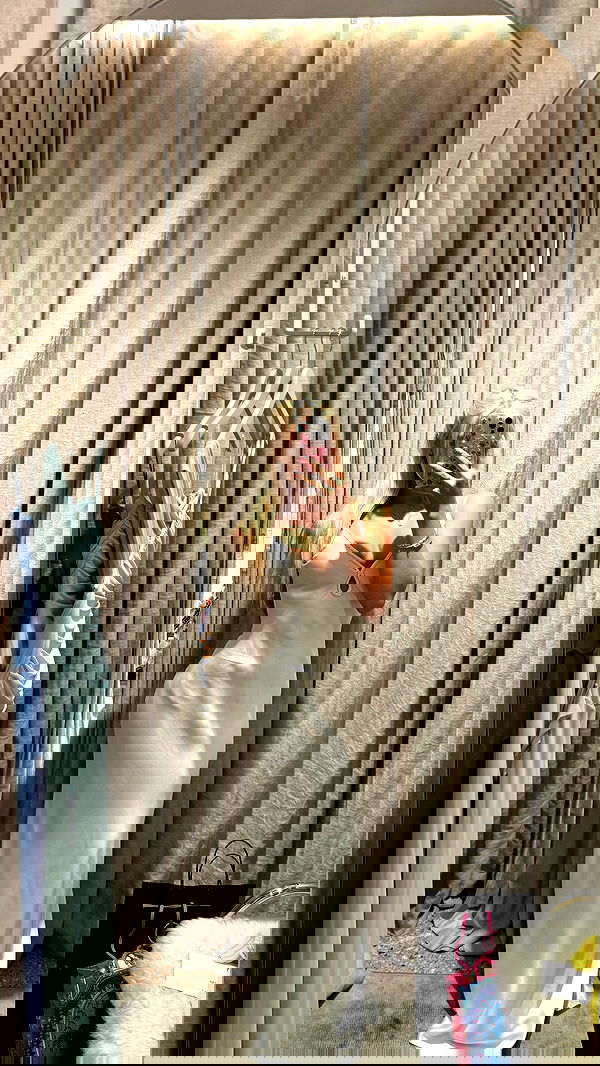 emxllouise2 image ~ Altpins