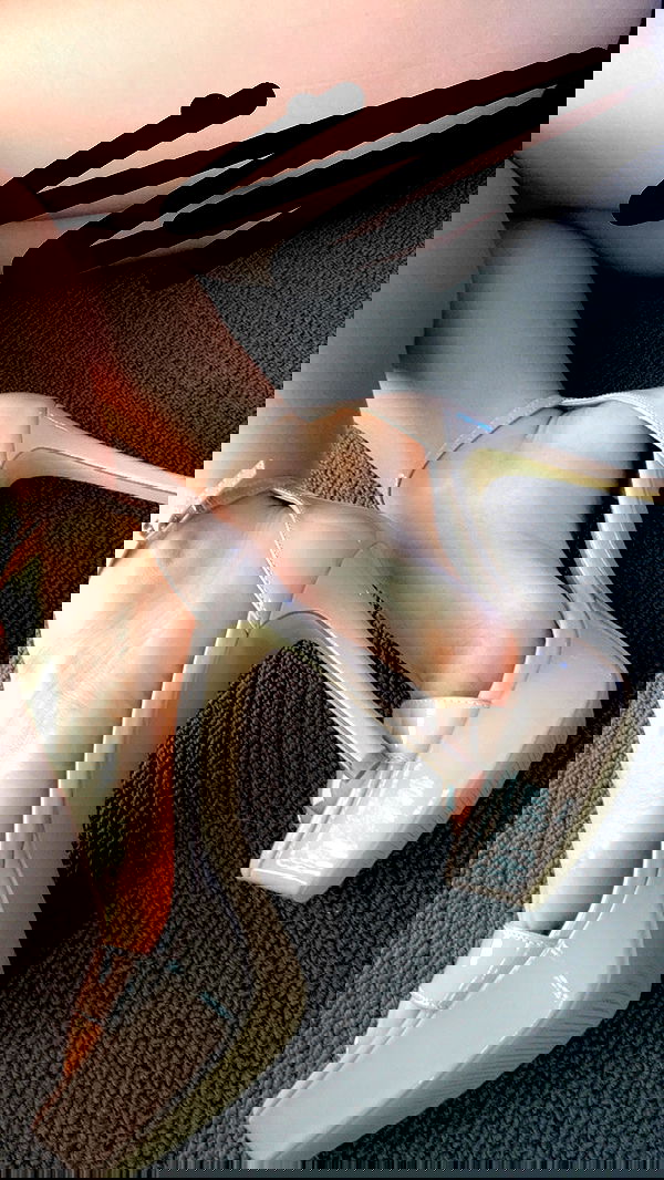 emxllouise2 image ~ Altpins