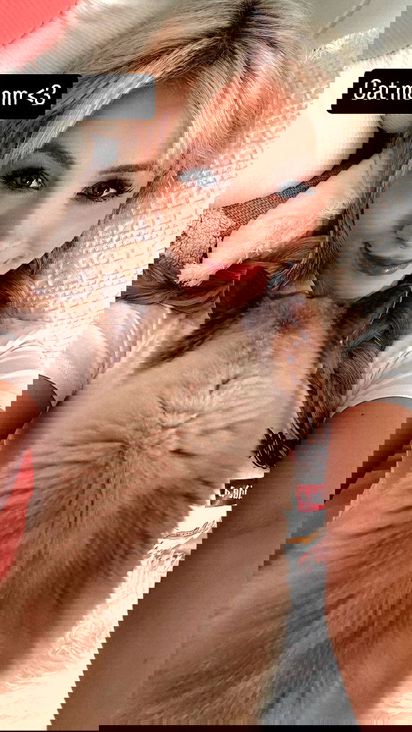 emxllouise2 image ~ Altpins