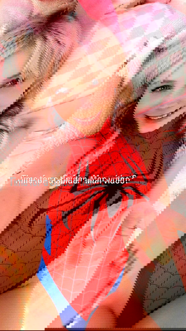 emxllouise2 image ~ Altpins