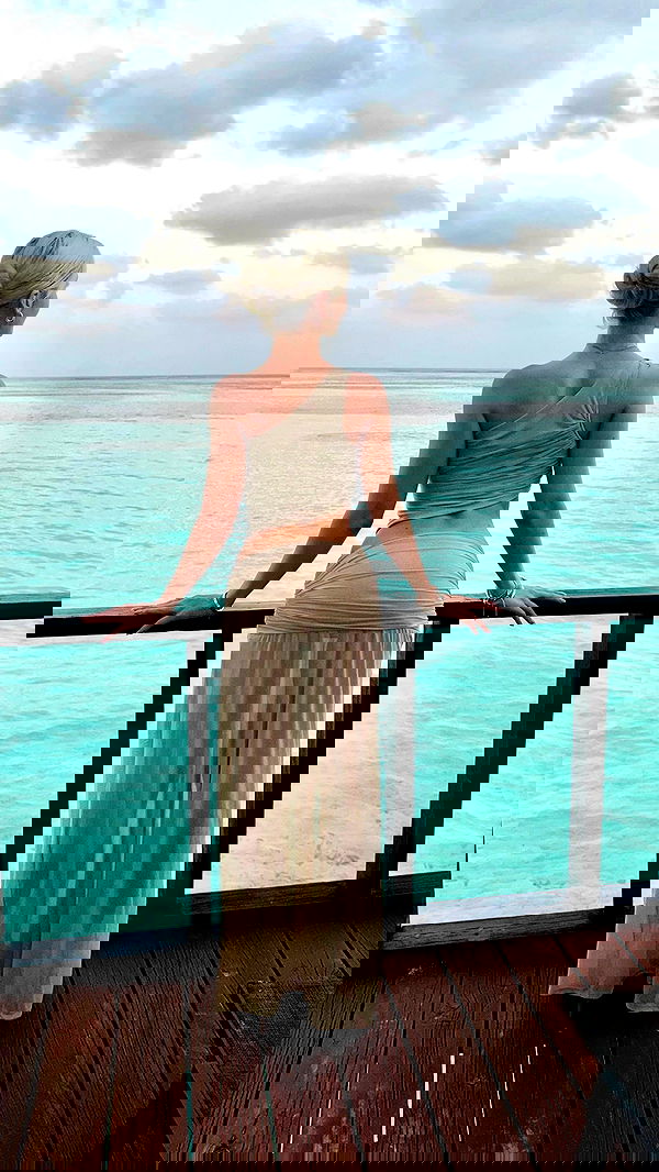 emxllouise2 image ~ Altpins