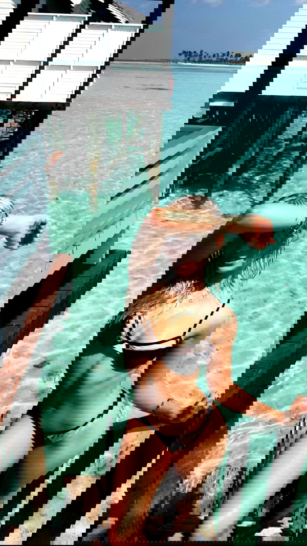 emxllouise2 image ~ Altpins