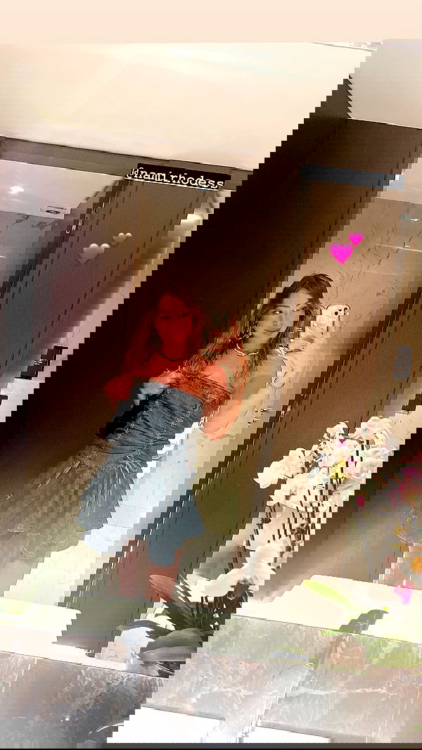 eveliniya eveliniya archive image