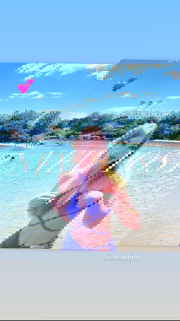 eveliniya eveliniya archive image