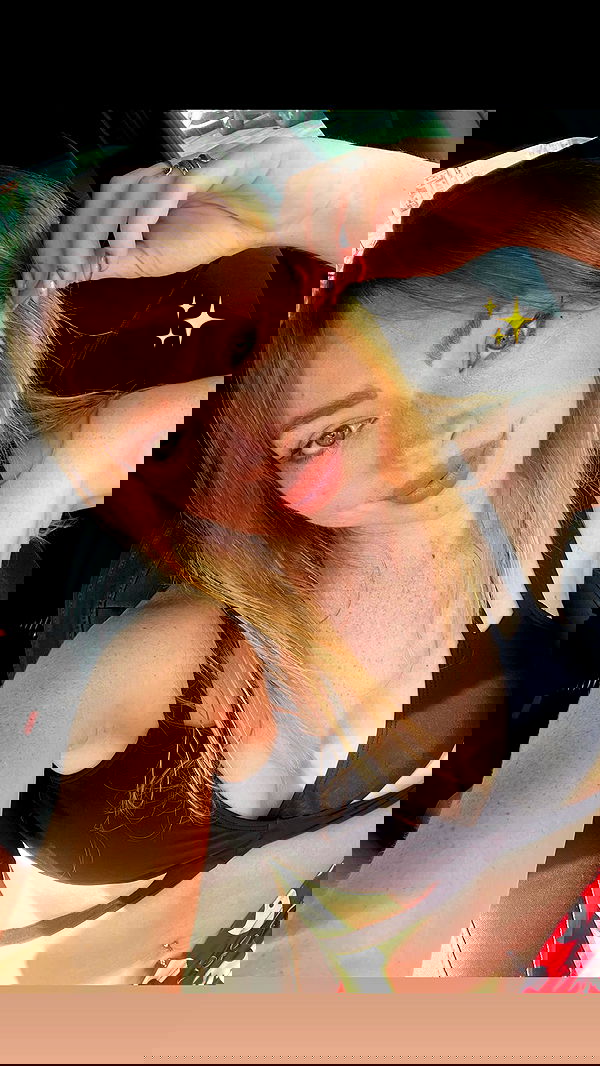 eveliniya eveliniya archive image