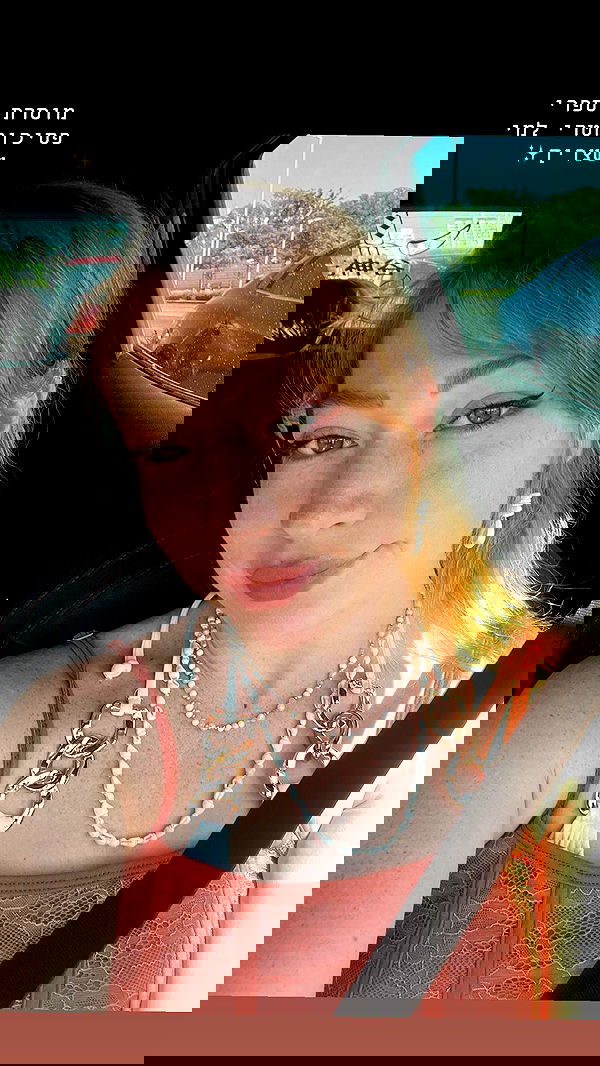 eveliniya eveliniya archive image