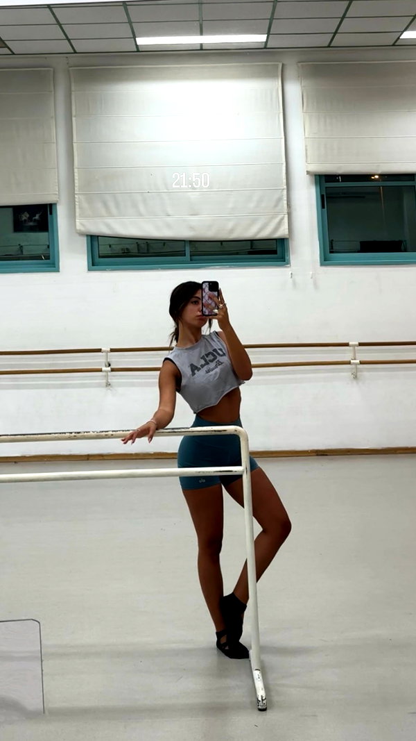 gal_laniado instagram image archive image