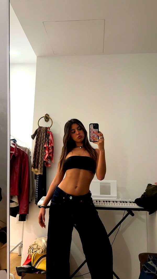 gal_laniado instagram image archive image