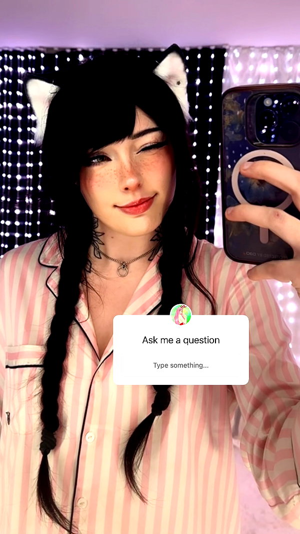 garden.variety.egirl instagram image archive image