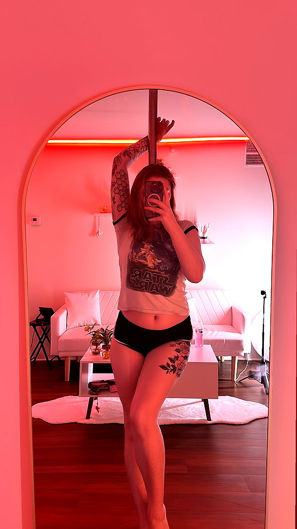 garden.variety.egirl instagram image archive image