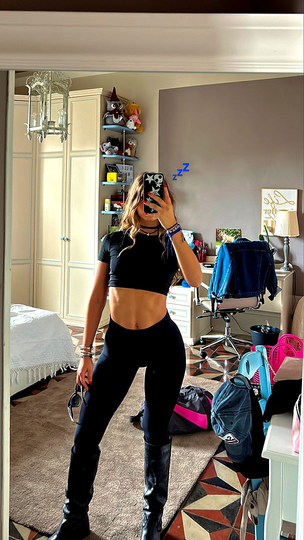 giulia.monico instagram image archive image