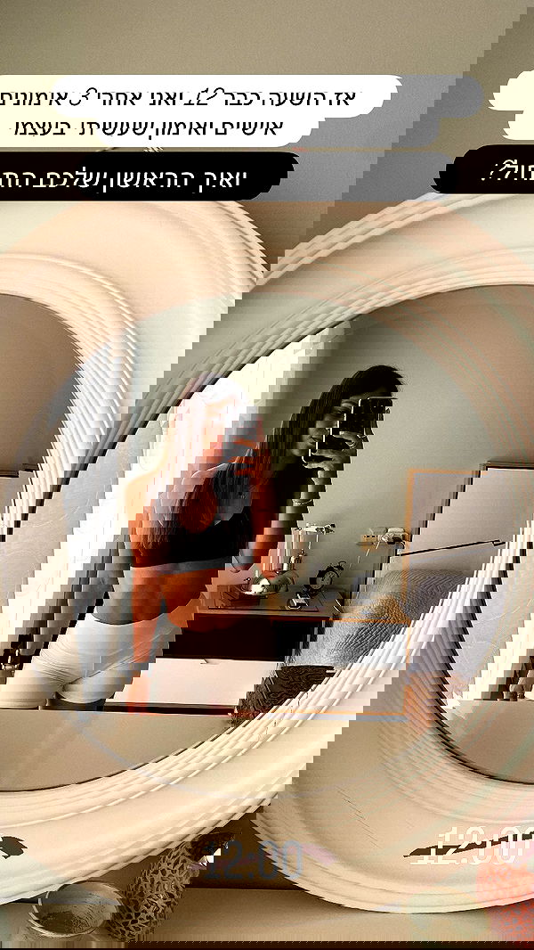 holllly.molly holllly.molly archive image