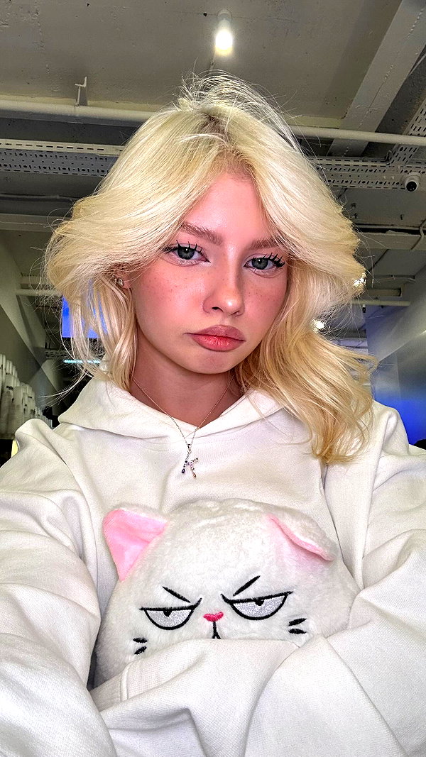im_katesi instagram image archive image