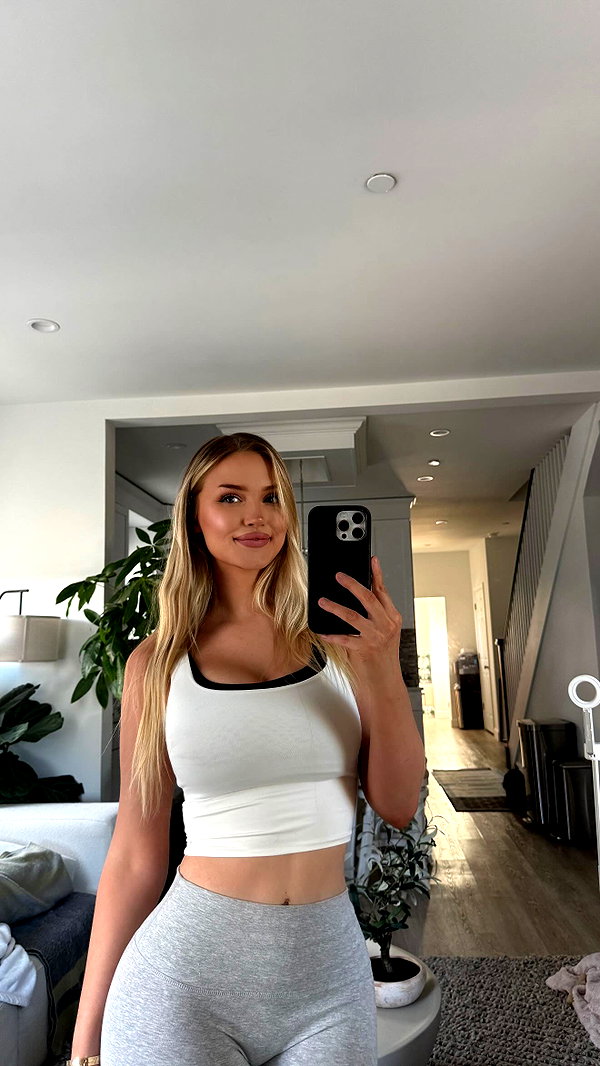 itsbabytanatwo instagram image archive image