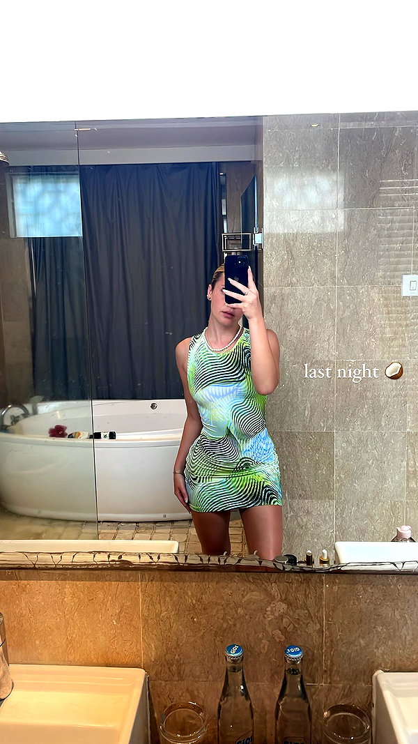 itshollynewton instagram image archive image