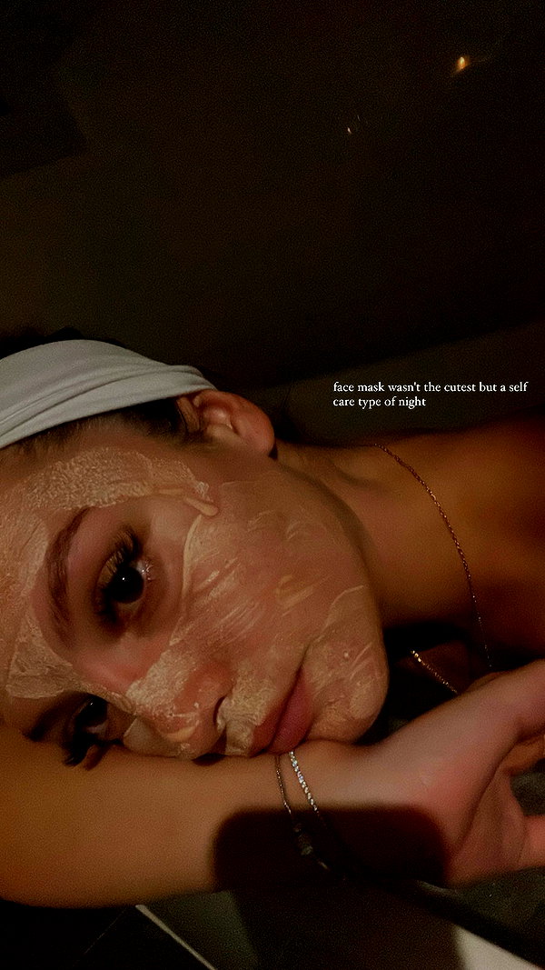itshollynewton instagram image archive image