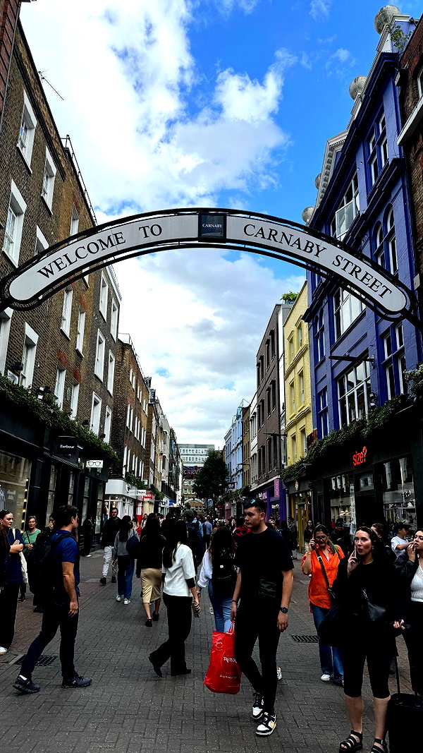 itshollynewton instagram image archive image