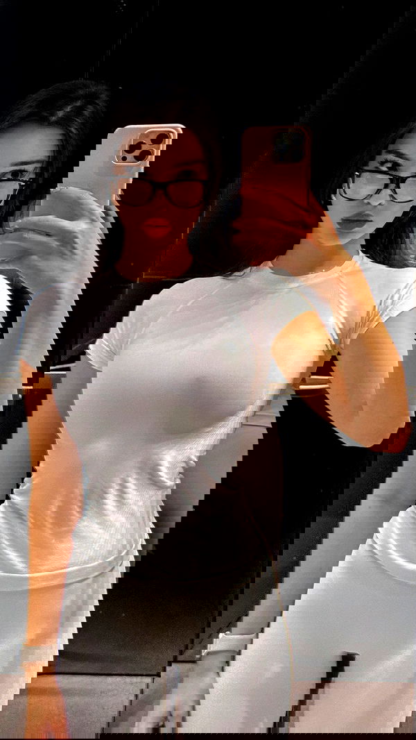 itsilanosh itsilanosh archive image