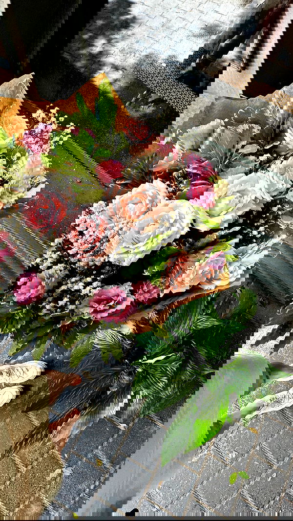 itsilanosh itsilanosh archive image