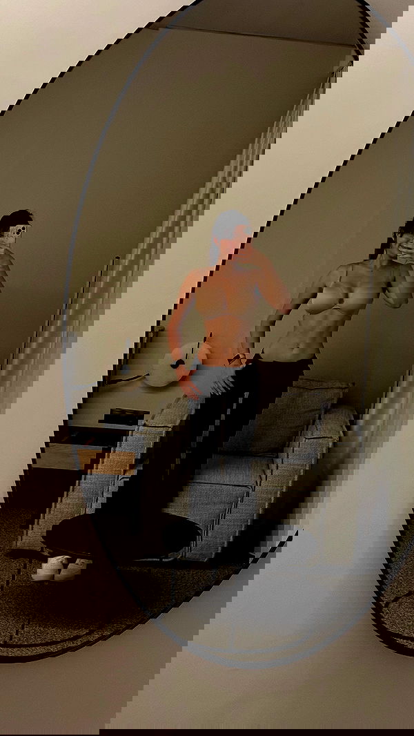 itsilanosh itsilanosh archive image