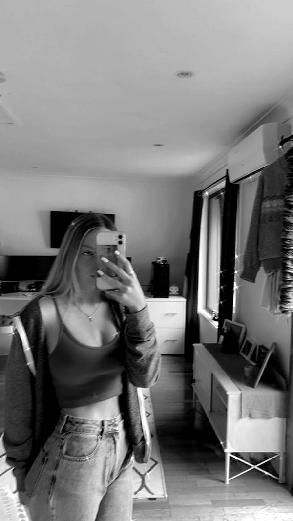 izzyyross__ instagram image archive image