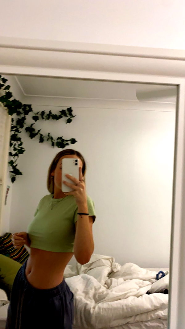 izzyyross__ instagram image archive image