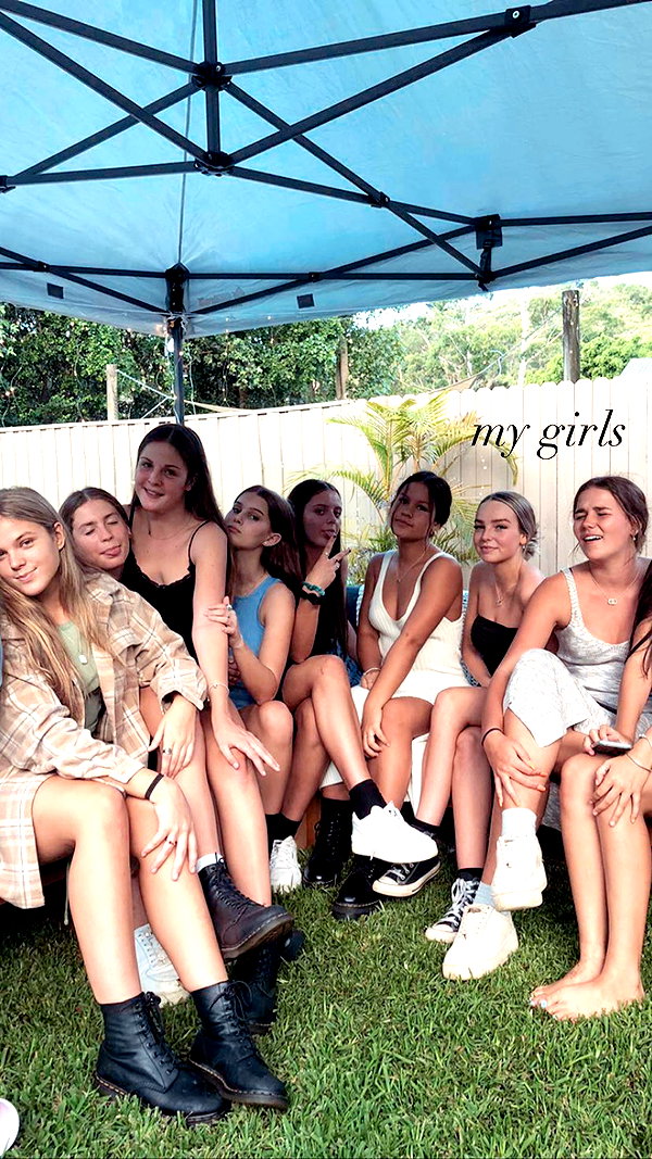 izzyyross__ instagram image archive image