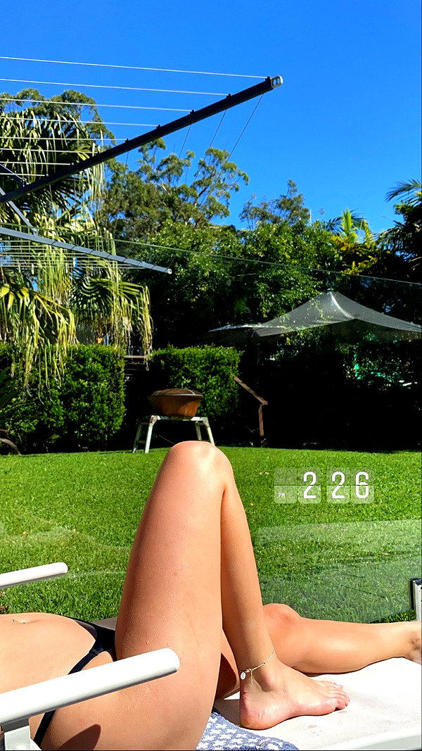 izzyyross__ instagram image archive image