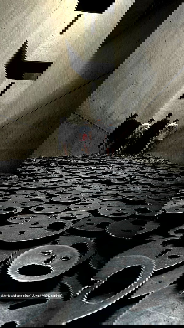 jaroslava_klavir jaroslava_klavir archive image