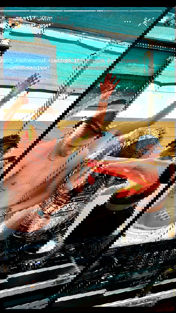 jaroslava_klavir jaroslava_klavir archive image