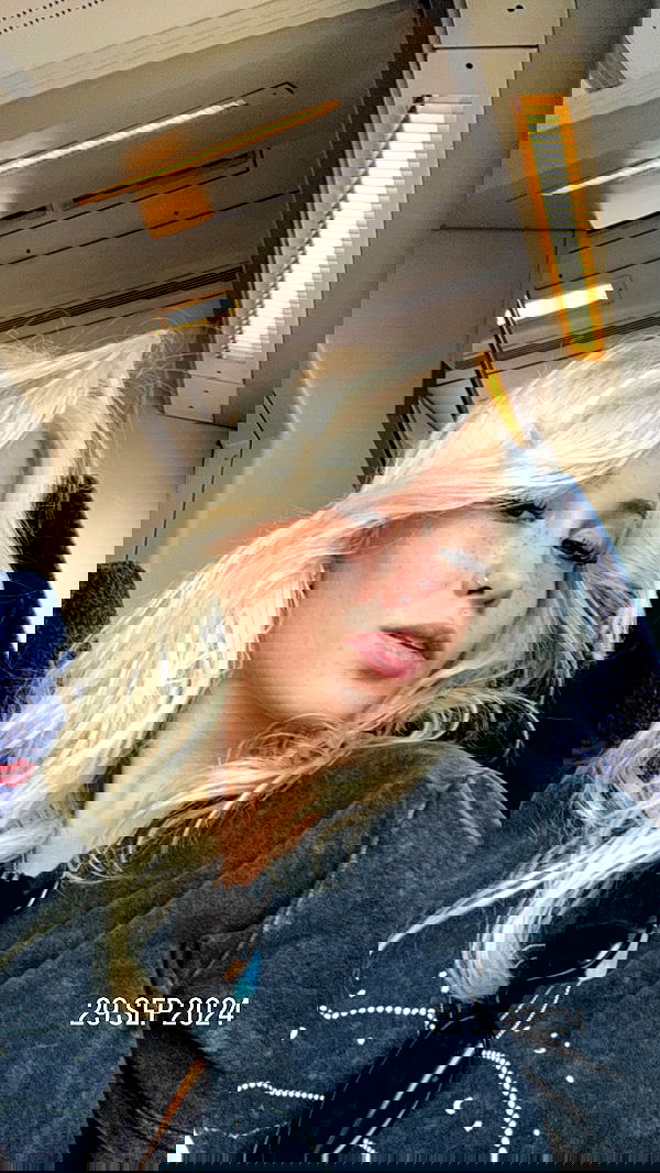 jaroslava_klavir jaroslava_klavir archive image