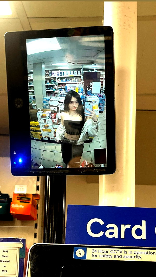 joycee.e instagram image archive image
