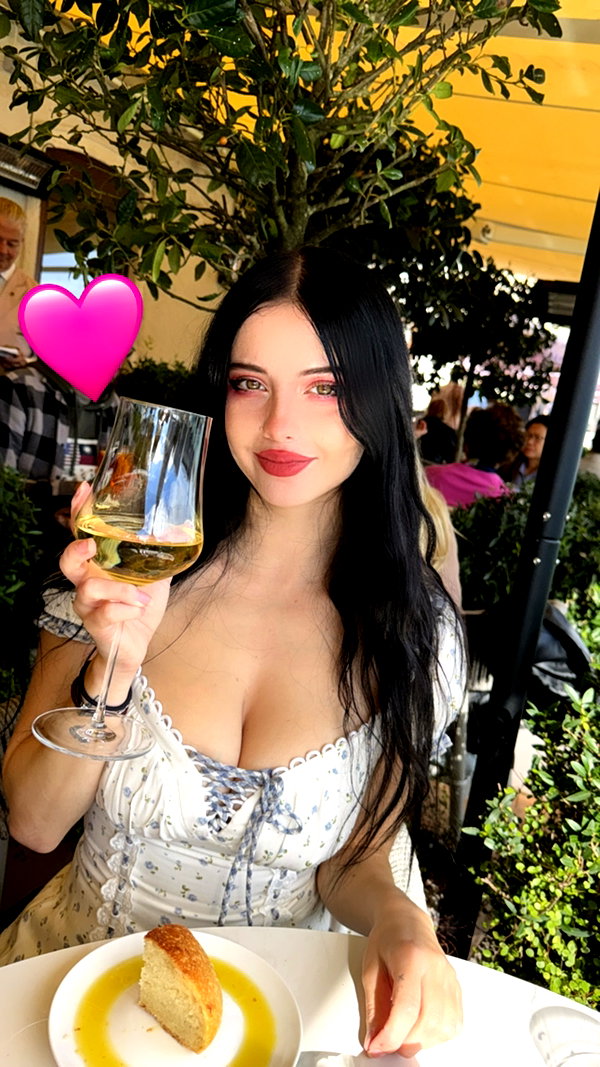 juliaaburch instagram image archive image