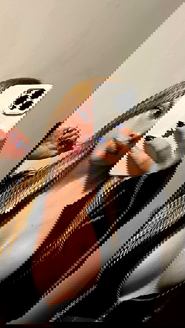 kaarolzx kaarolzx archive image