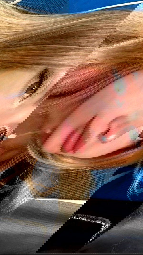 kaarolzx kaarolzx archive image