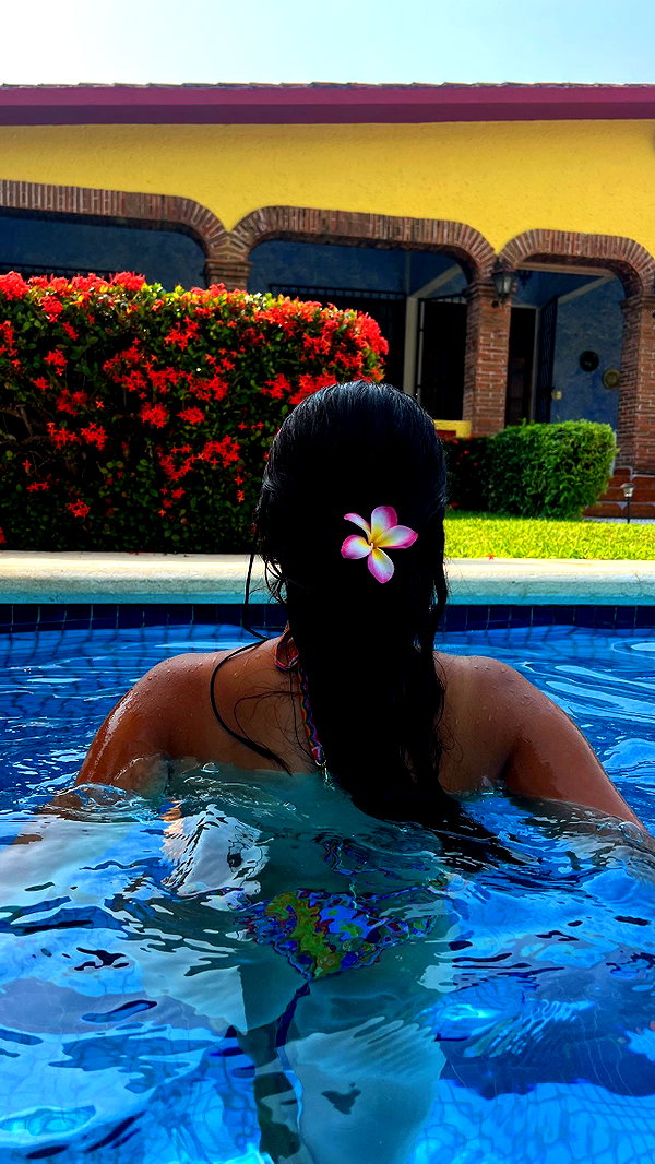katiaarreolaa instagram image archive image