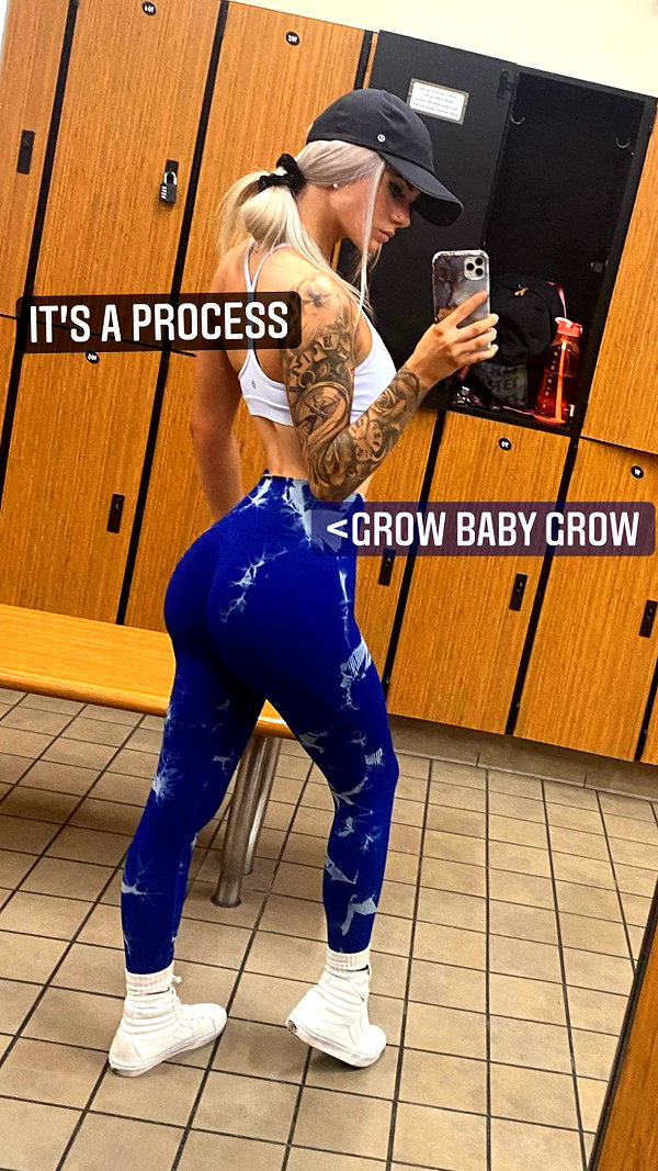 kenziee.scott instagram image archive image