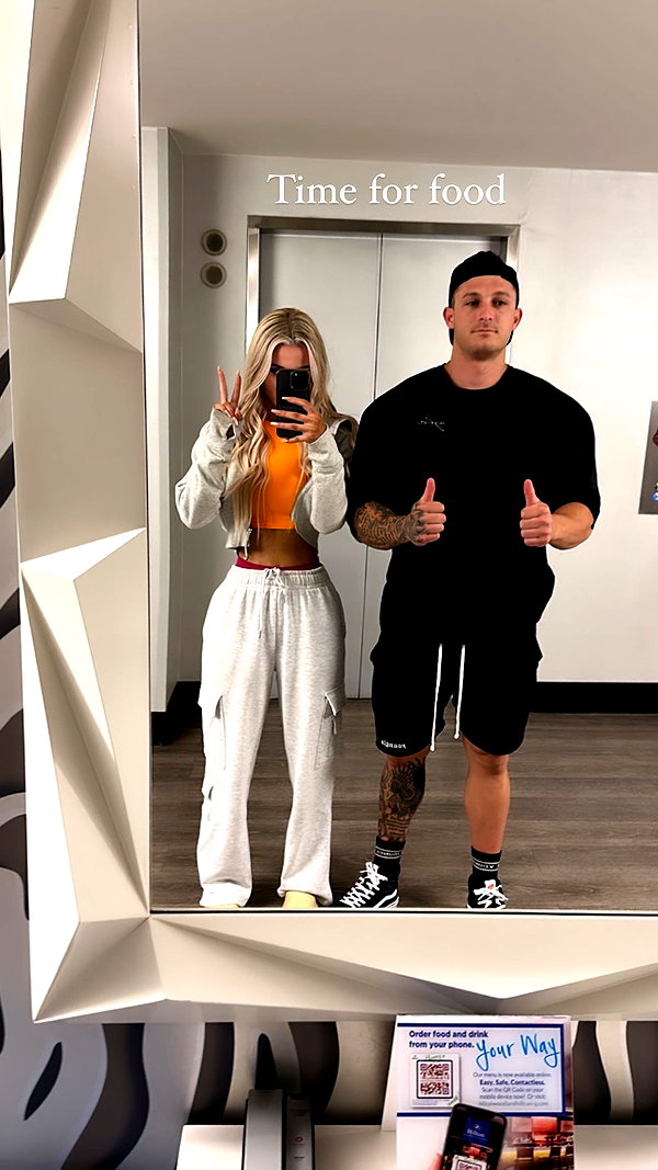 kenziee.scott instagram image archive image