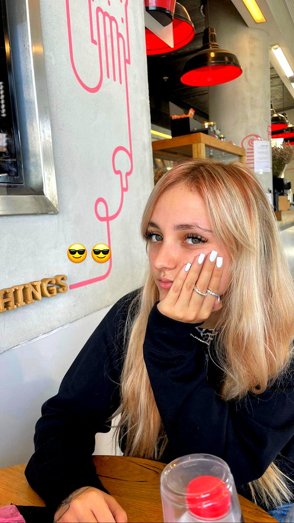kkariinnnnn instagram image archive image
