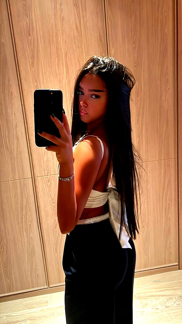 korin.lahiani instagram image archive image
