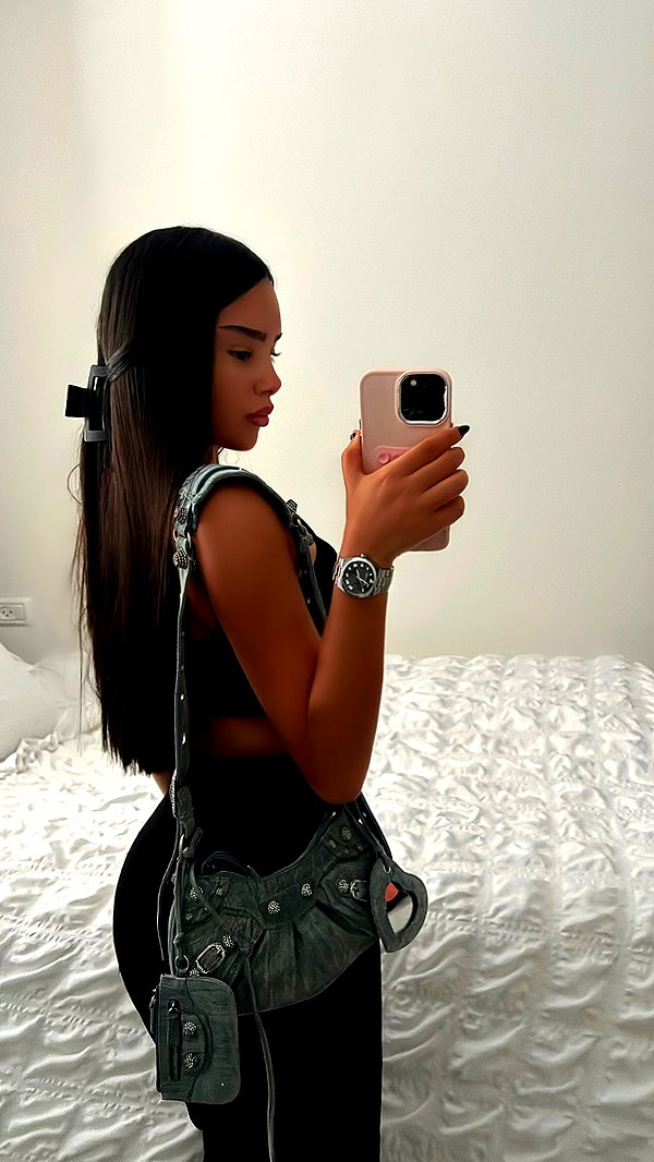 korin.lahiani instagram image archive image