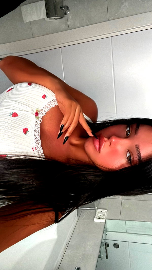 korin.lahiani instagram image archive image