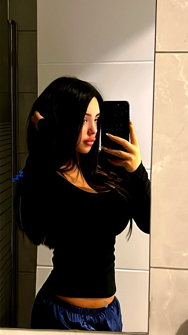 korin.lahiani instagram image archive image