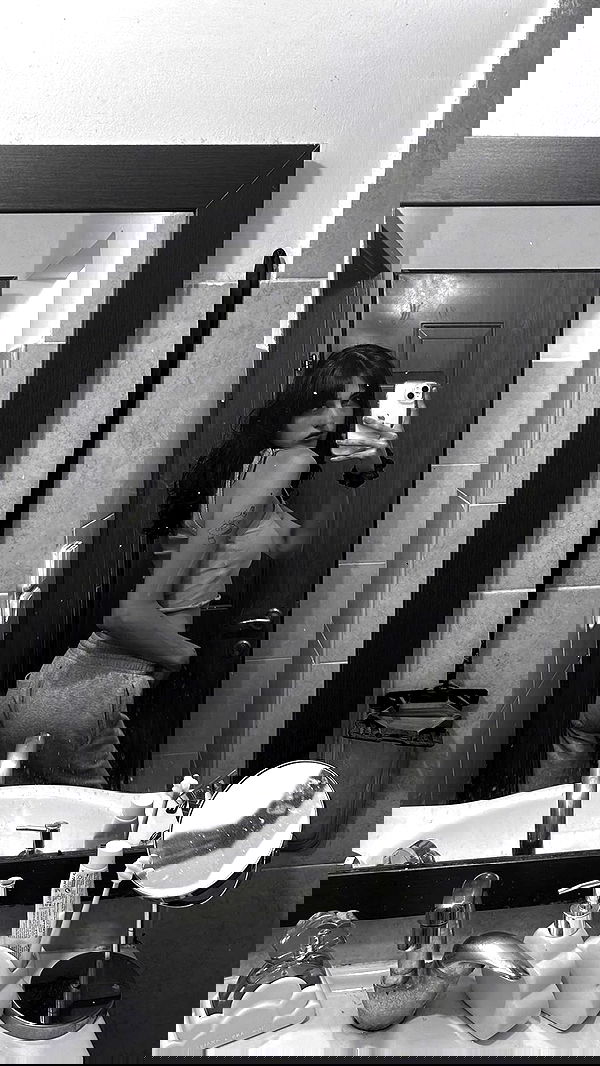 laluzone laluzone archive image