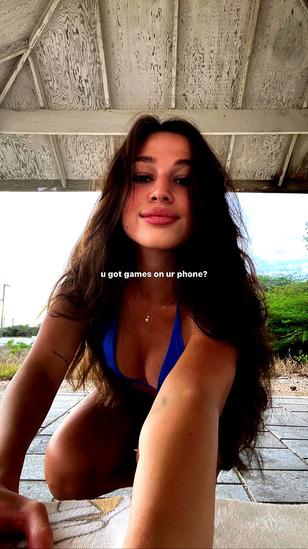 laurasaponara instagram image archive image