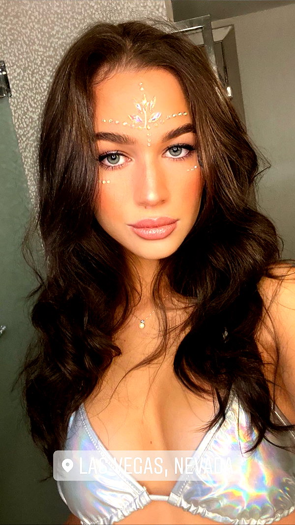 laurasaponara instagram image archive image