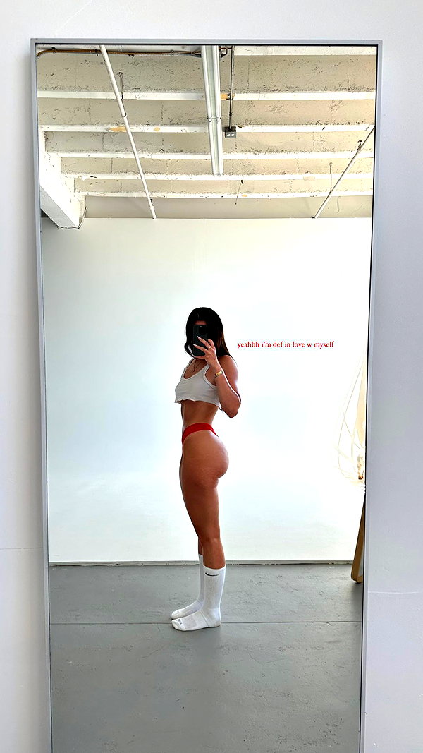 laurasaponara instagram image archive image