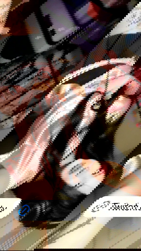 laurinchhhe image ~ Altpins