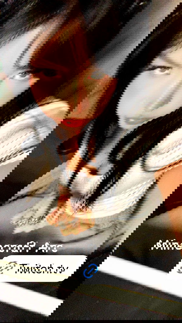 laurinchhhe image ~ Altpins