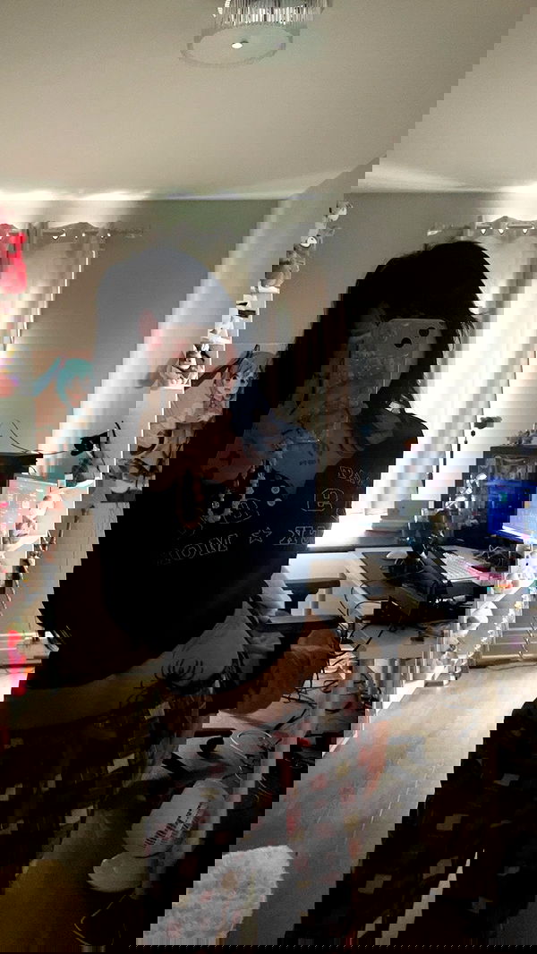 laurinchhhe image ~ Altpins